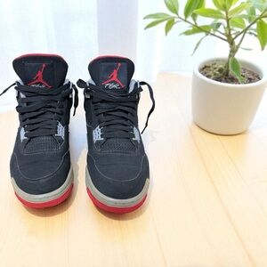 Nike Air Jordan 4 Retro “Bred” 2018 Black Cement Grey Fire Red Size 11